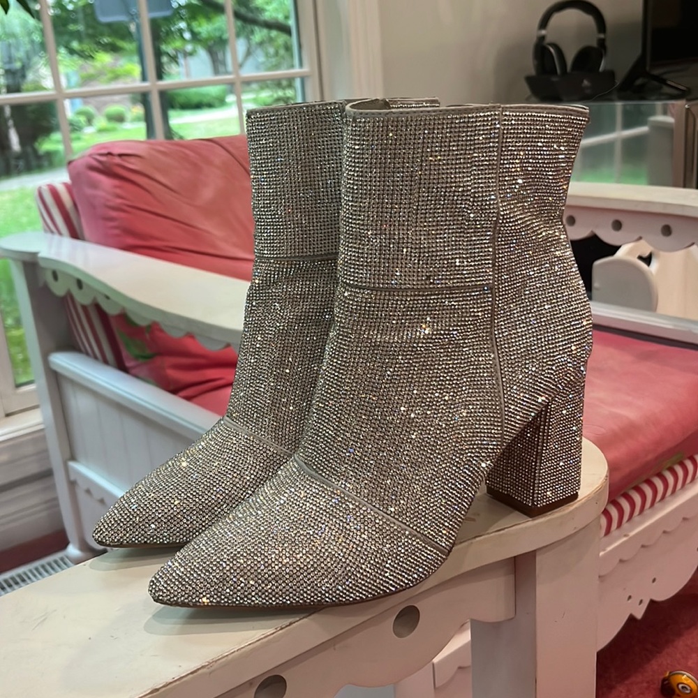 Madden Girl Flexx-R pointed toe boots